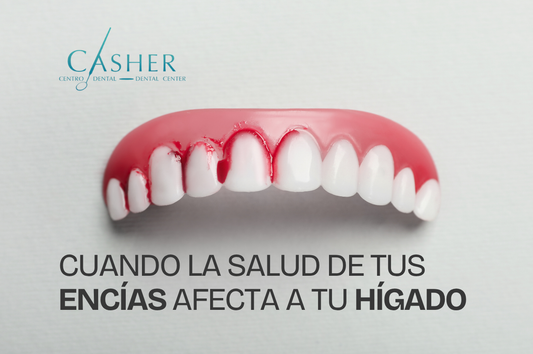 Periodoncia, boca con sangre en encías