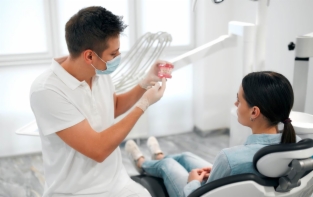 Dentista control en paciente 