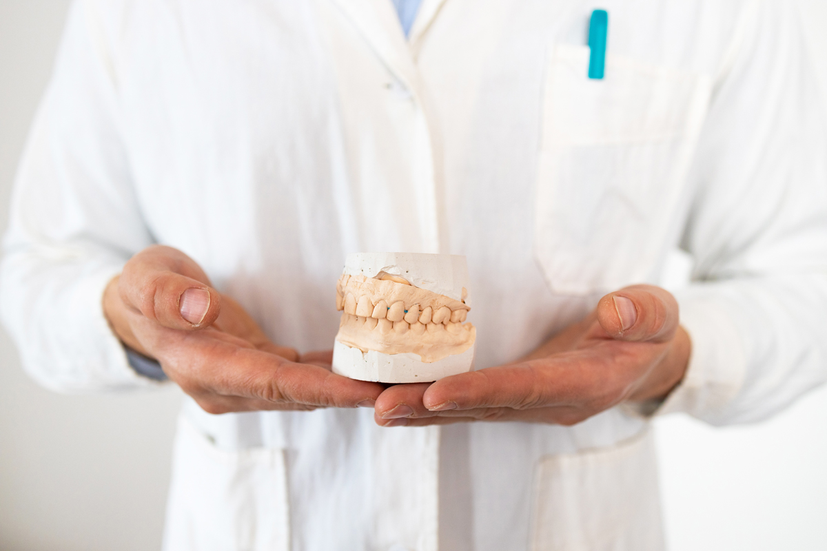 implante dental alicante